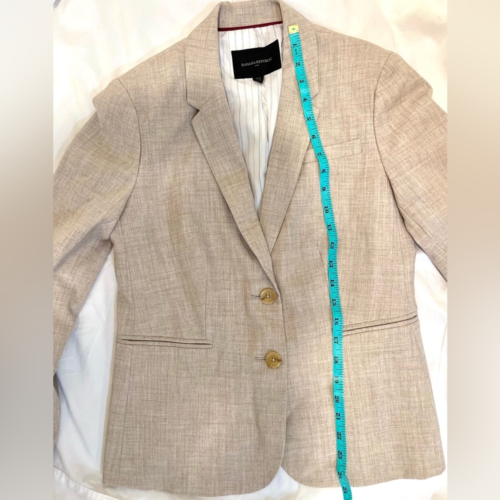 Banana Republic Blazer - Picture 9 of 9